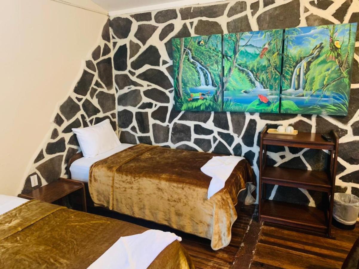 Hotel Quetzal Inn Monteverde Екстериор снимка